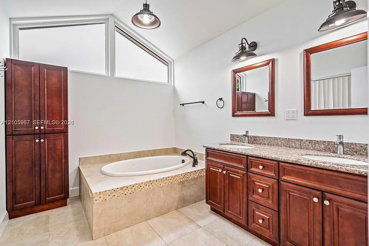 Pine Tree Estates — Photo 4