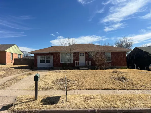 823 Latimer St, Borger, TX 79007