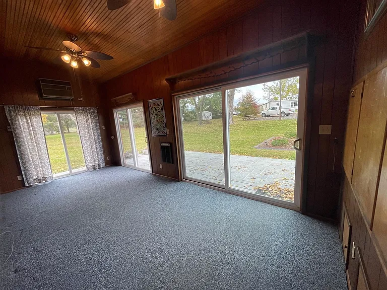 979 Jacob Burner Dr — Photo 15