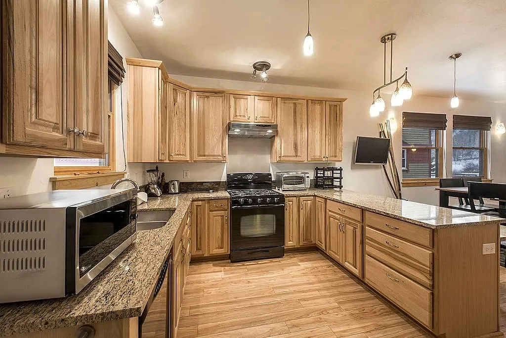2036 Prospector Ave — Photo 2