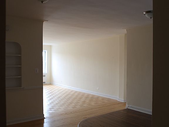 4th image of 383 E 17th St APT 6H
