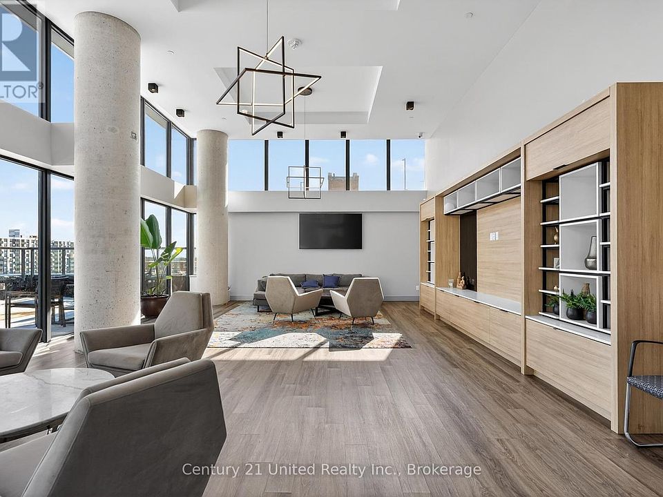 1st image of 80 Bond St E #816