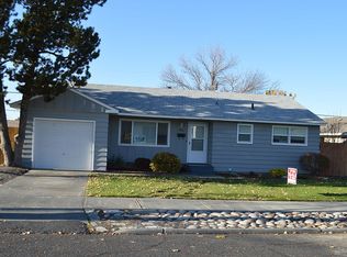 806 S Juniper Dr, Moses Lake, WA 98837