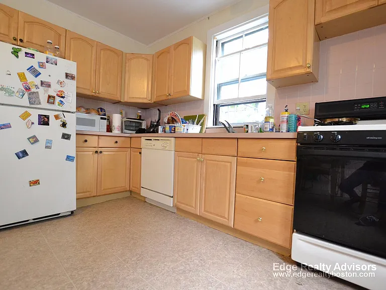 7 Sparhawk St #1 — Photo 1