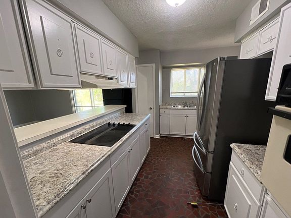 2nd image of 4936 Warrington Rd