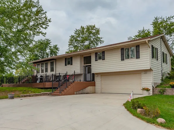 23982 Maple Rdg, Adel, IA 50003