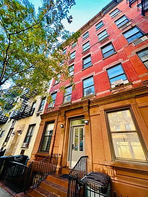 Rented by Corcoran | media 7