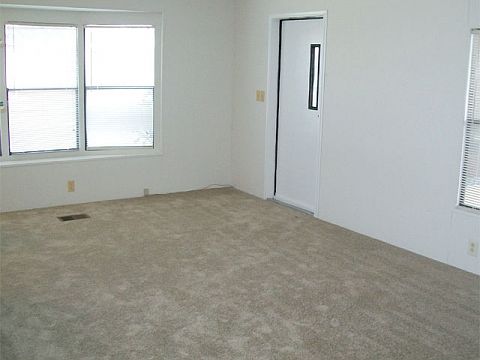 3rd image of 790 Sun Tree Pl