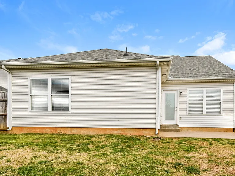 1612 Allston Dr — Photo 17