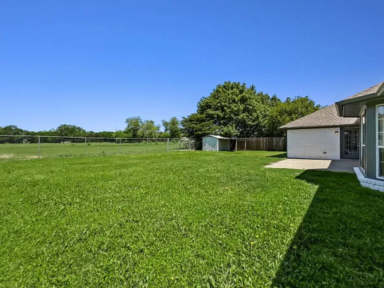 116 Princeton Cir — Photo 24