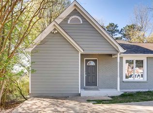 8041 S Bay Ct, Riverdale, GA 30274