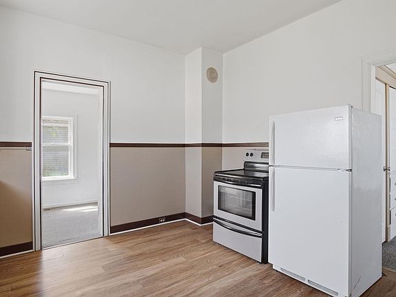 4th image of 1017 W Fairview Ave