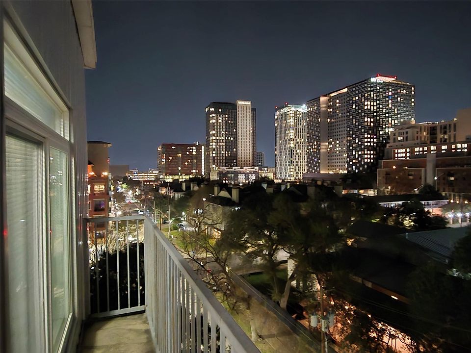 1st image of 910 W 25th St #607