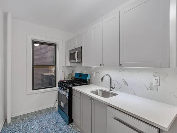 277 Harrison Avenue image 8 of 18