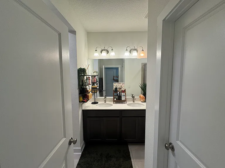 11104 Kinetic Ct — Photo 6