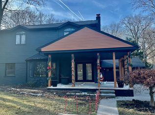 23655 Beech Rd, Southfield, MI 48033