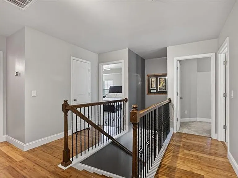 221 Allenbrooke Dr — Photo 21