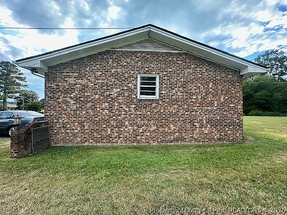 4th image of 3715 Linden Rd