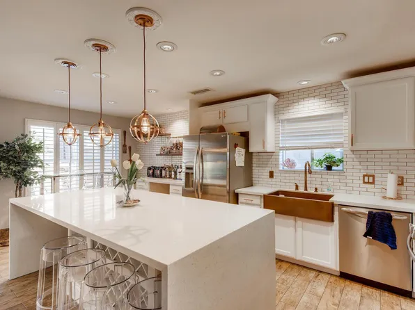 9762 W Yukon Dr, Peoria, AZ 85382