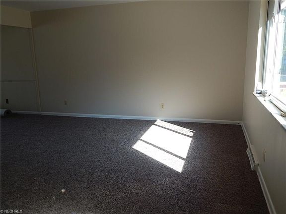 2nd image of 1020 Karen Dr