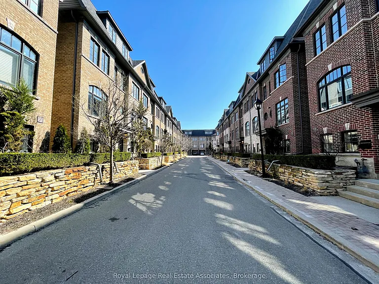 56 Lobo Mews — Photo 26