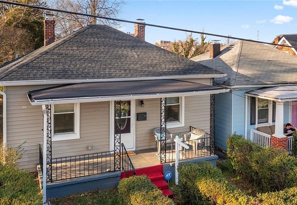 1st image of 2217 Bainbridge St