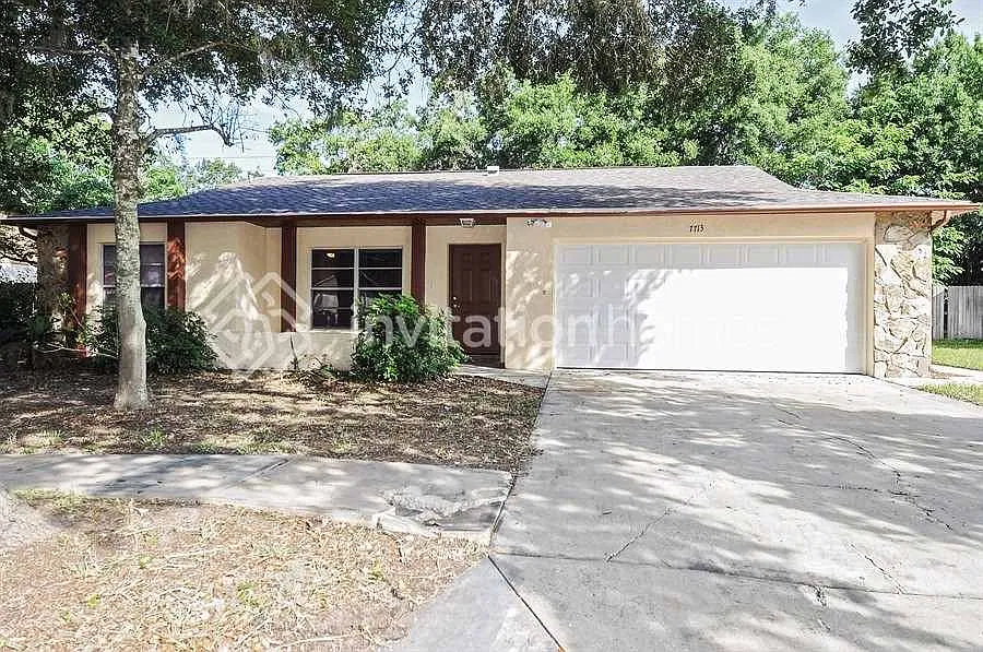 7713 Deer Foot Dr
