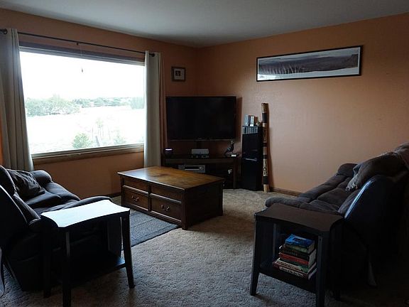 5th image of 320 Hudson Ln