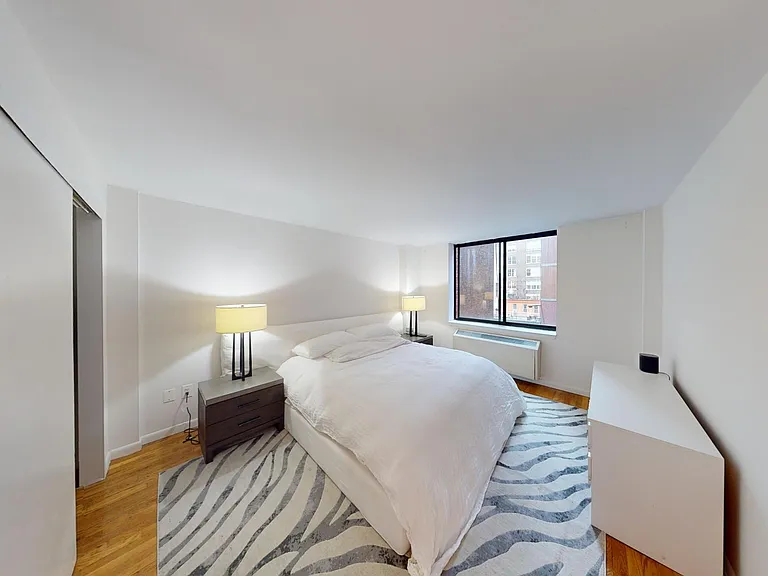 121 Reade St #6M — Photo 4