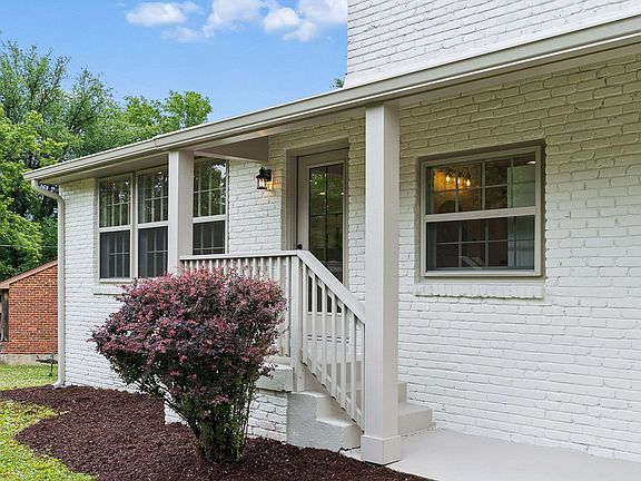 2nd image of 3724 Valley Ridge Dr