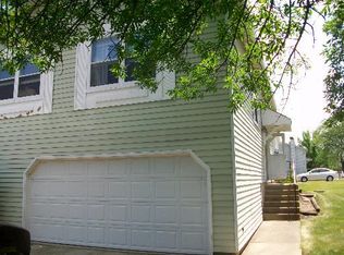 375 Thorncliffe Dr, Glendale Heights, IL