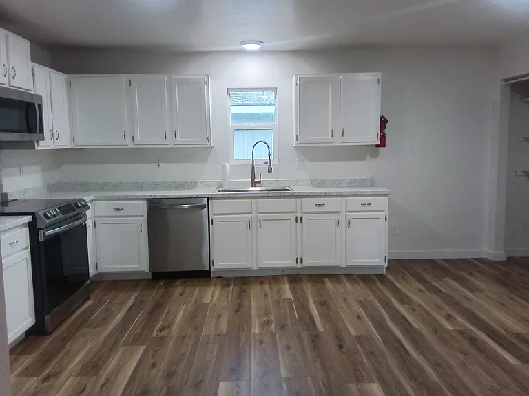 721 N Bunn St #2 — Photo 3