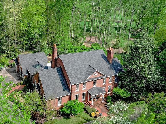 2nd image of 1807 Devenger Rd