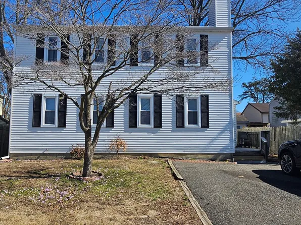 9 Cottage Gate Rd #A, Sicklerville, NJ 08081