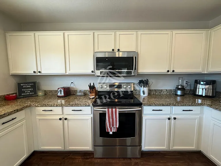 6509 W Red Fox Rd — Photo 11