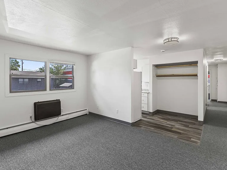 3309 S Jefferson Ave — Photo 2