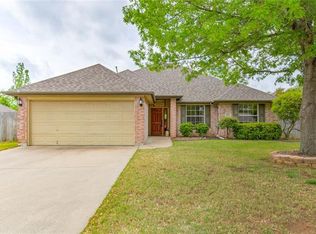 1104 Blackbird Ct, Burleson, TX 76028