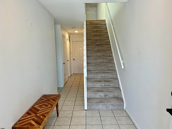 3rd image of 805 Beach Ave E #A