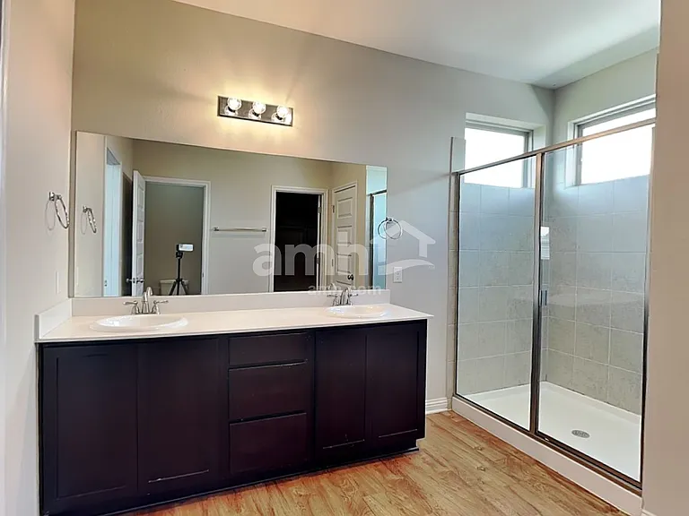 8113 Turnberry Ln — Photo 9