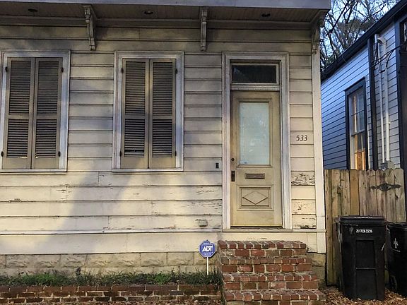 2nd image of 533 Napoleon Ave