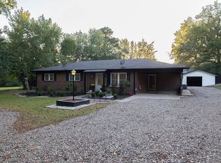 815 Bell Rd, Greenwood, AR 72936