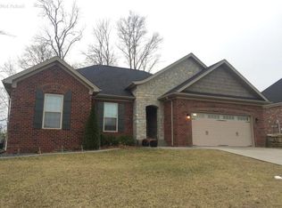 35 Rock Fence Ct, Taylorsville, KY 40071