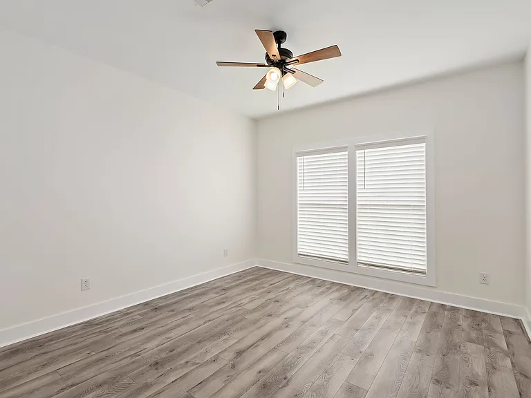 Second bedroom with street view