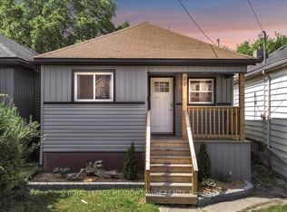 80 McAnulty Blvd, Hamilton, ON L8H3H1