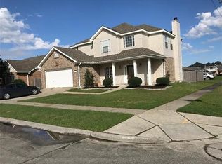 2200 Brighton Pl, Harvey, LA 70058