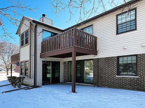 3rd image of 856 Stradford Cir #15D1