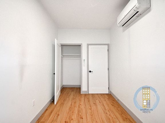 5th image of 399 Clermont Ave #4BB