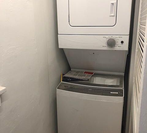 4th image of 511 N Taylor Ave #1R