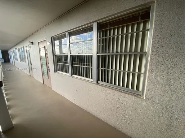 430 Southampton Sq #430-B, West Palm Beach, FL 33417