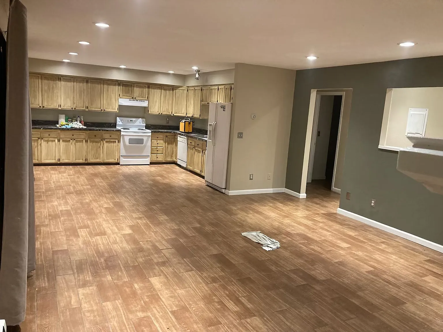 2 bed, $2,200 — Photo 2